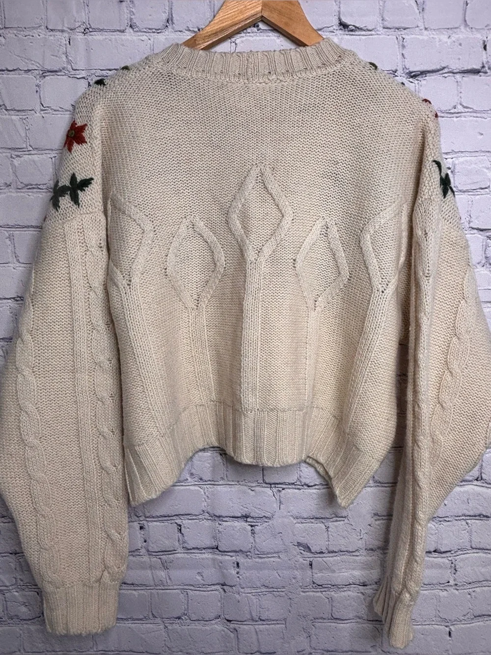 VINTAGE French Connection Cream Floral Embroidery Cottagecore Cardigan Sweater L - Picture 3 of 10